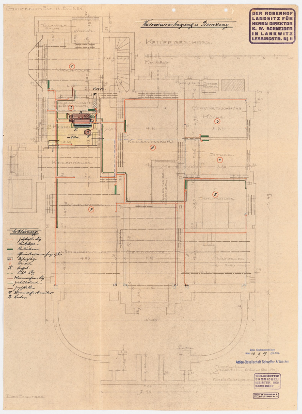 Schwarze und weiße Architekturzeichnung des Rosenhof-Krankenhauses in Hamburg, Deutschland, zeigt detailliertes Layout mit zahlreichen Drähten, Zimmern, Fluren und Textanmerkungen.