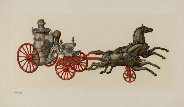 Zwei Pferde vor eine Feuerwache gespannt, mit sichtbaren Rädern und Motor im Hintergrund.