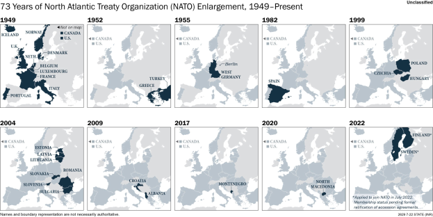 Eine Karte, die die Erweiterung der NATO von 1949 bis heute veranschaulicht, wobei die Regionen nach Jahren farbcodiert sind.
