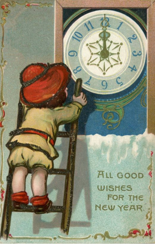 Eine nostalgische Weihnachtskarte mit einem fr├Âhlichen Jungen in festlicher Kleidung auf einer Leiter, der auf eine tickende Uhr schaut, mit der Aufschrift "Alles Gute zum neuen Jahr."