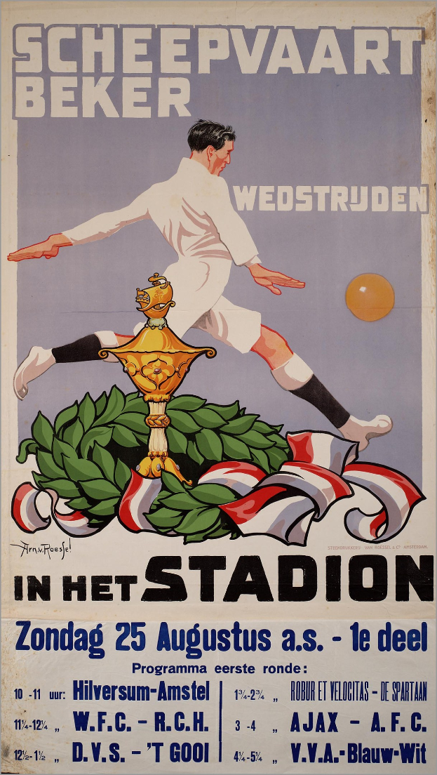 Ein Plakat, das ein Fußballspiel in den Niederlanden ankündigt, zeigt eine Person in einem weißen Trikot und Shorts mit entschlossener Miene, umgeben von grünen und gelben Blättern, mit der Aufschrift "Fußball" in fetter schwarzer Schrift auf einem hellblauen Himmel.